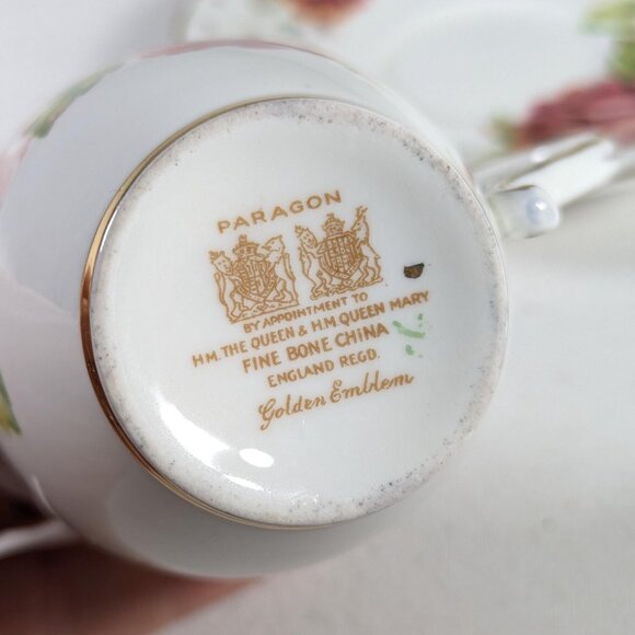 Vintage Paragon Golden Emblem Individual Creamer and saucer, double warrant - Picture 8 of 9